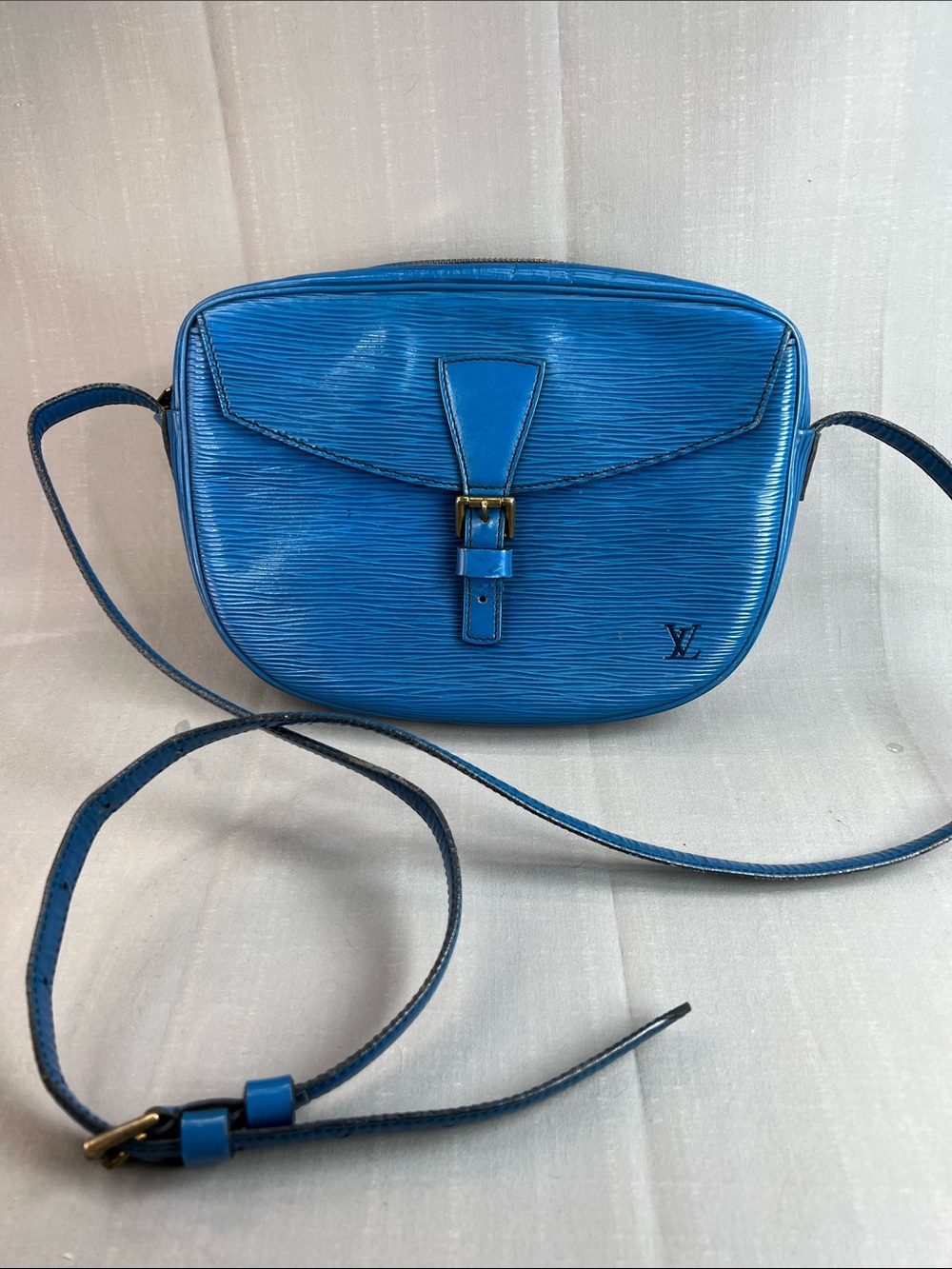 Louis Vuitton Bright Blue Epi Leather Crossbody